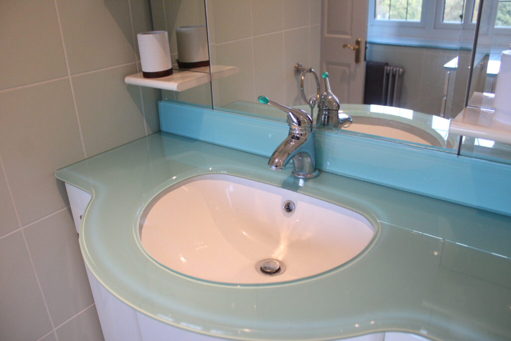 clean sink in farmhouse