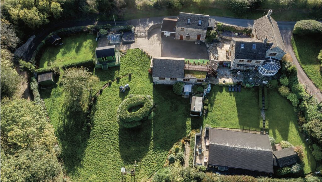 estate grounds at habberjam farm